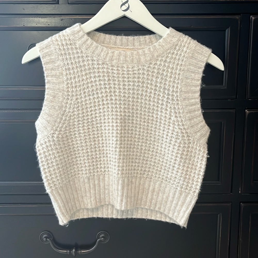 Sweater Vest
